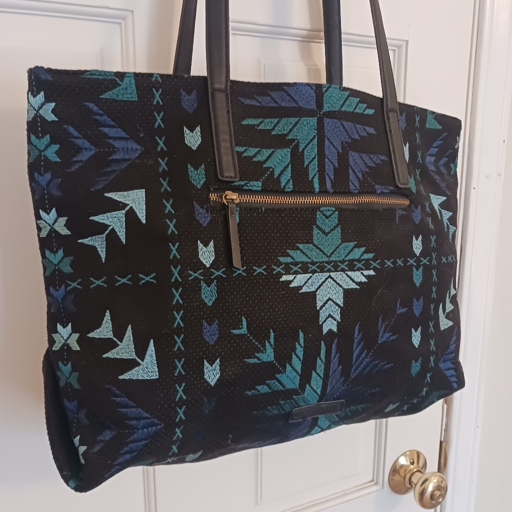Lycky Brand Tote Bag - Picture 3 of 8